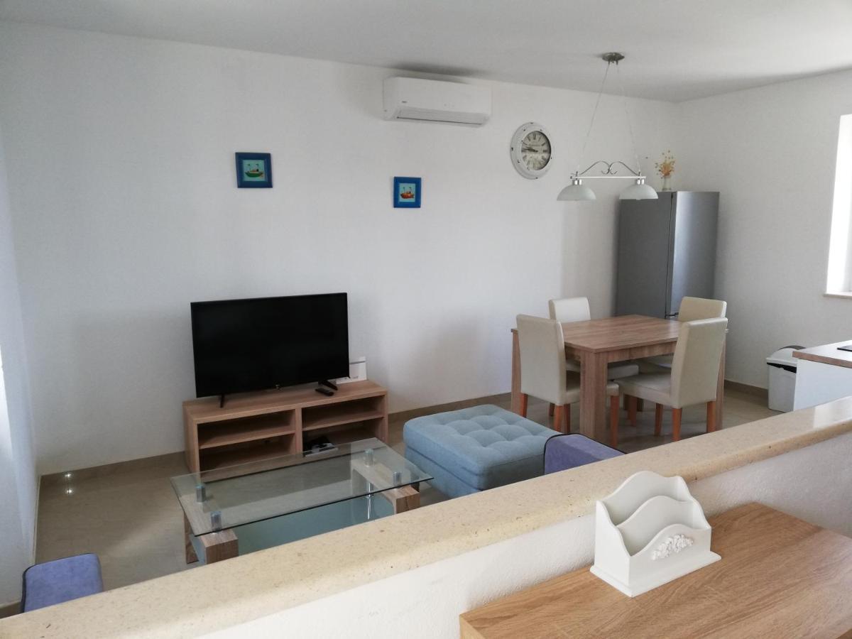 Apartman Postira Rot Εξωτερικό φωτογραφία